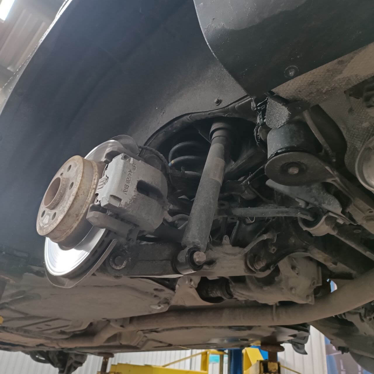 photo 2024 04 24 13 52 26 3 - Заміна передніх важелів BMW X5 - Устуги СТО