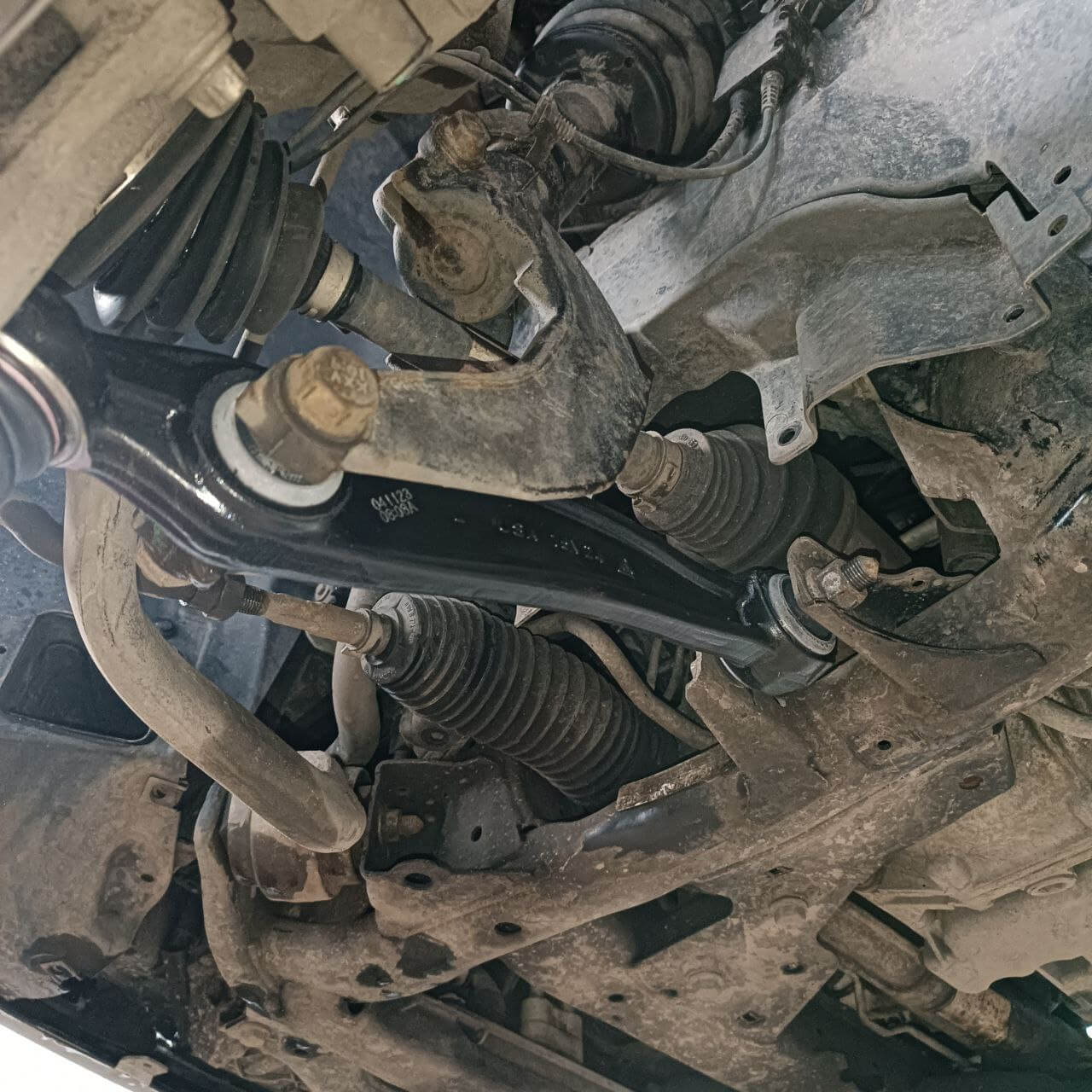 photo 2024 04 24 13 52 28 - Заміна передніх важелів BMW X5 - Устуги СТО