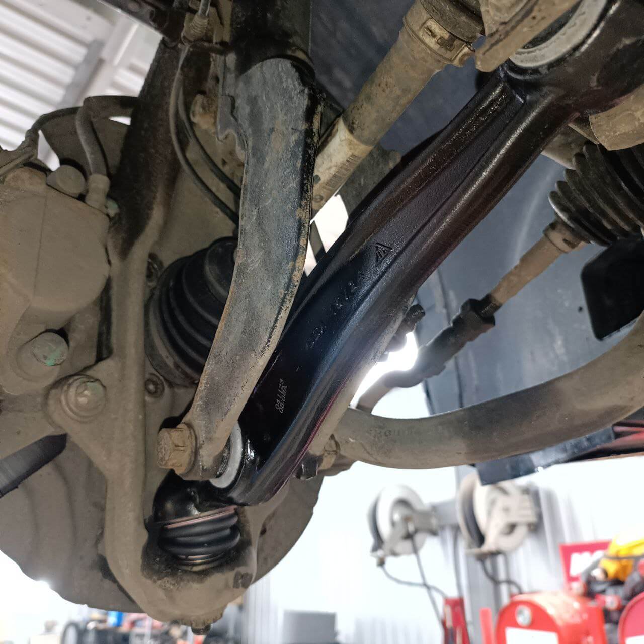 photo 2024 04 24 13 52 29 2 - Заміна передніх важелів BMW X5 - Устуги СТО