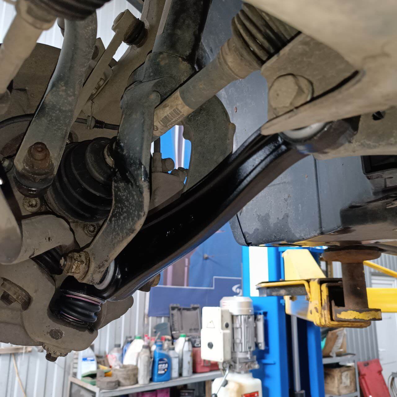 photo 2024 04 24 13 52 30 - Заміна передніх важелів BMW X5 - Устуги СТО