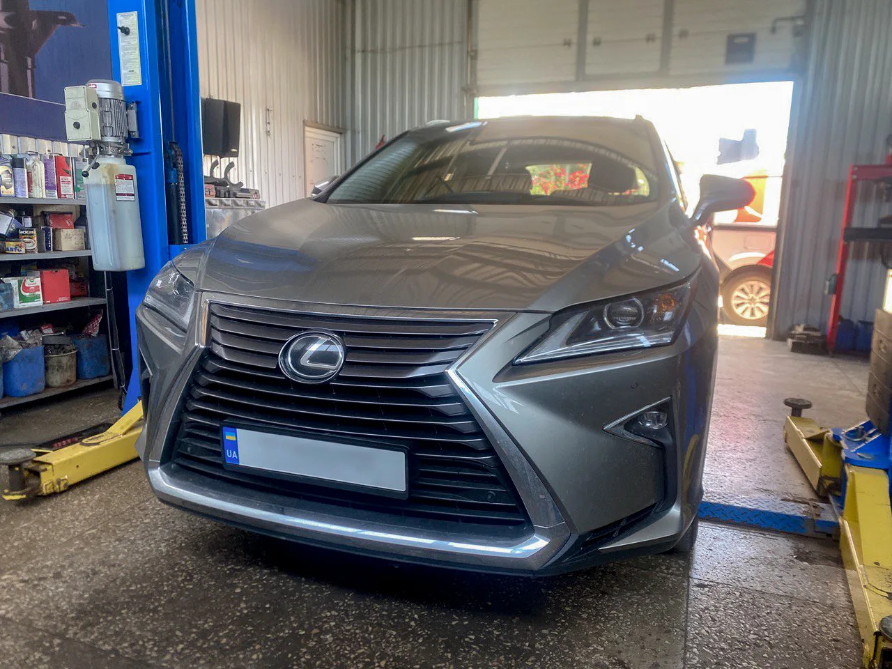 Периодическое ТО Lexus RX350 в Харькове. Періодичне ТО Lexus RX350 в Харкові.