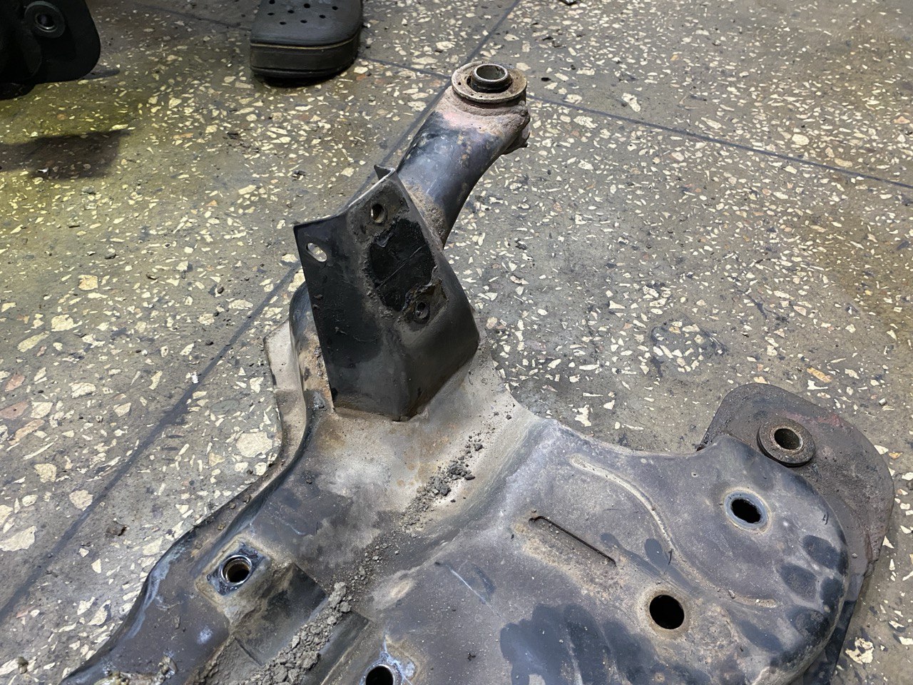 photo 2025 12 19 10 54 23 2 - Замена подрамника на HYUNDAI Getz - Устуги СТО obsluzhivaniye-avtomobilei