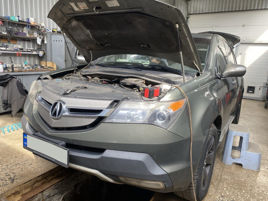 Профилактика панорамного люка на Acura MDX