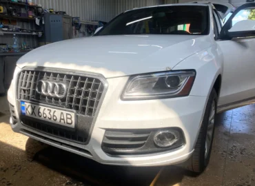 Замена панорамы на AUDI Q5